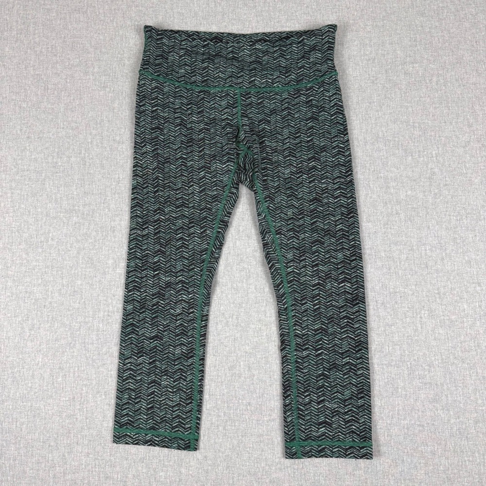 Lululemon Green Black Chevron Wunder Under Crop Leggings Size 8 Yoga Athletic